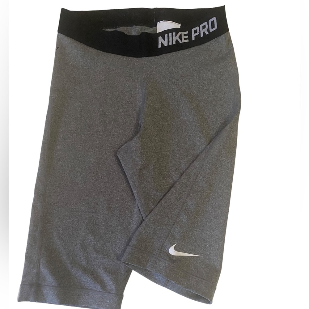 Nike Pro Spandex Shorts Women’s Size
S Grey Compression Volleyball Dance